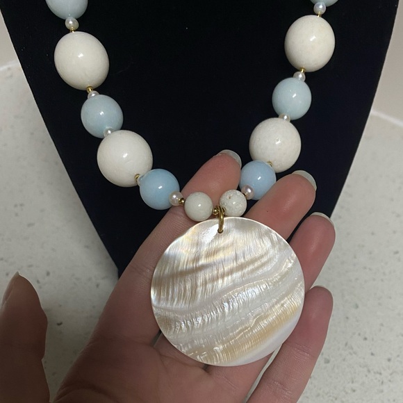 Vintage Lee Sands stone with freshwater pearls and shell pendant necklace - Picture 4 of 7